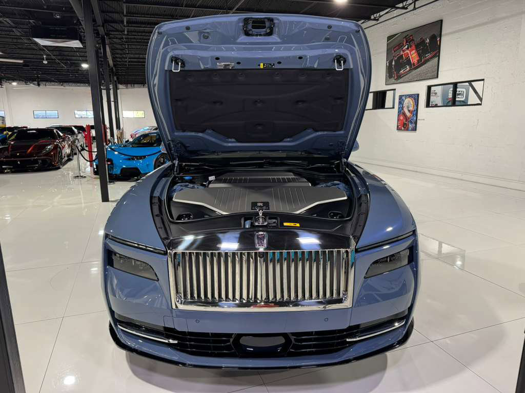 Used 2024 Rolls-Royce Spectre w/ Spectre Launch Package image 41
