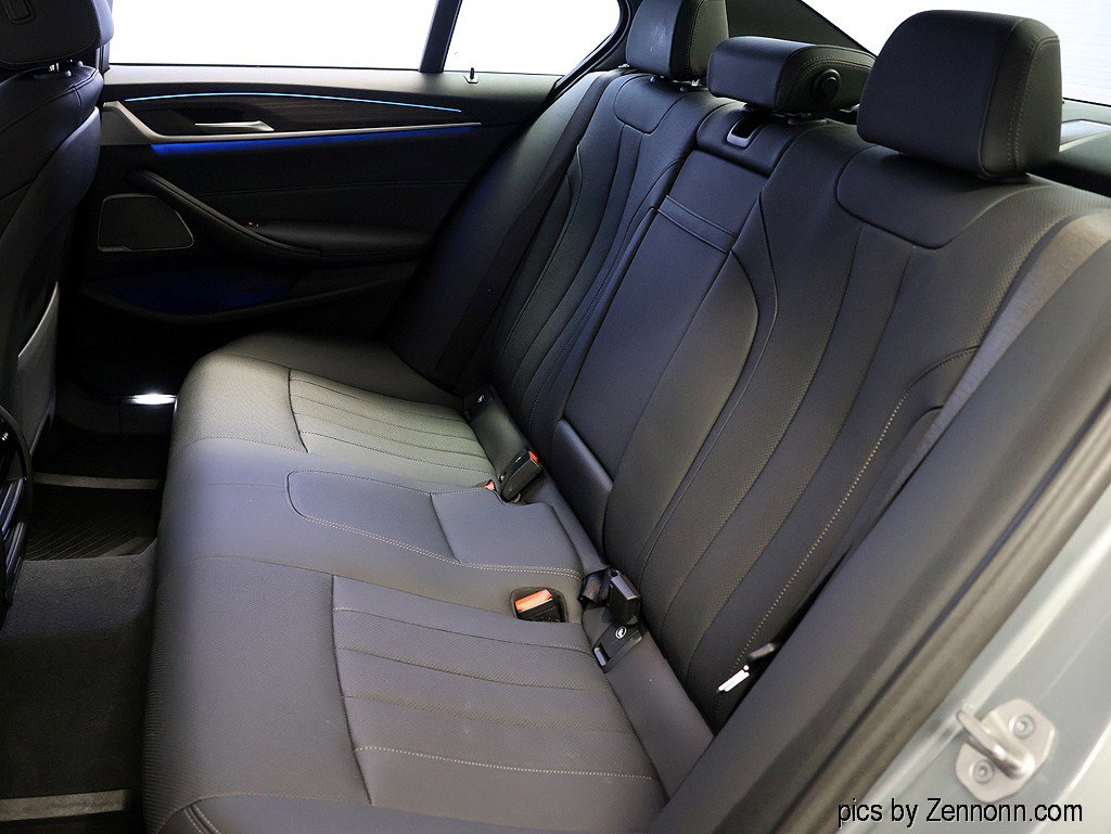 Certified 2023 BMW 530e xDrive w/ Premium Package image 13