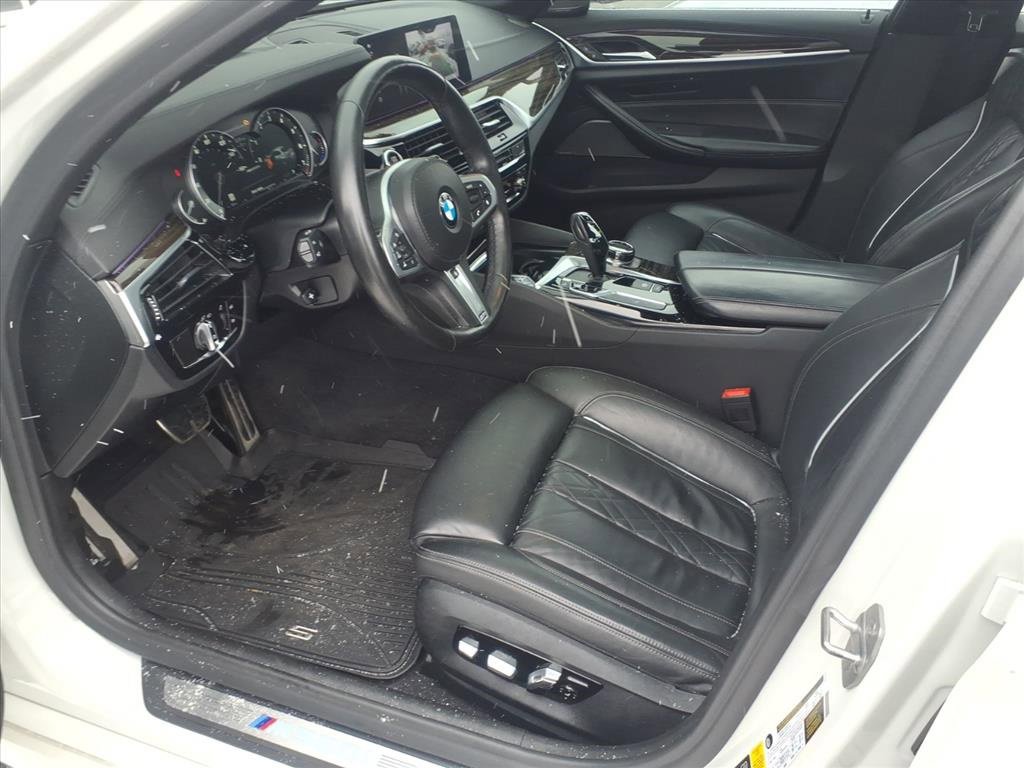 Used 2018 BMW M550i xDrive image 12