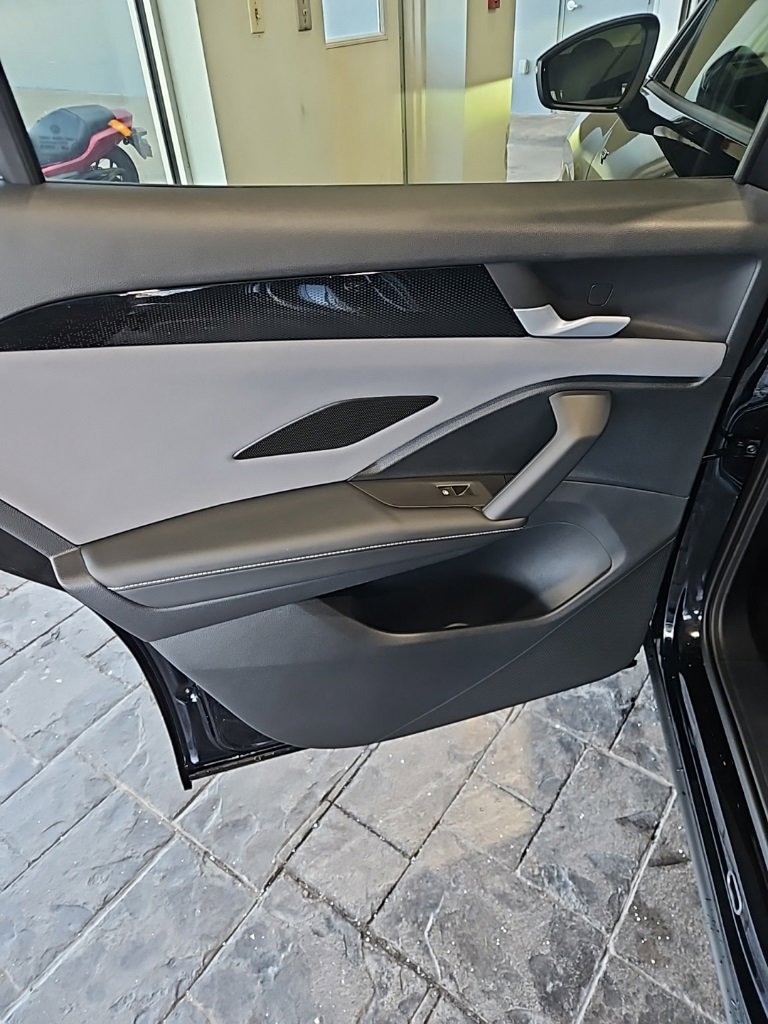 New 2026 Volkswagen Tiguan SE R-Line image 21