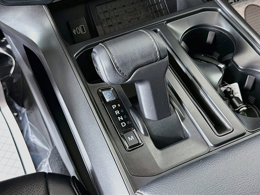 Used 2025 Ford F150 Lariat w/ Equipment Group 501A Mid AWD/4WD image 41