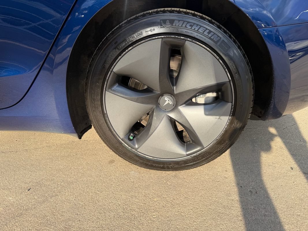 Used 2018 Tesla Model 3 Long Range AWD/4WD image 42