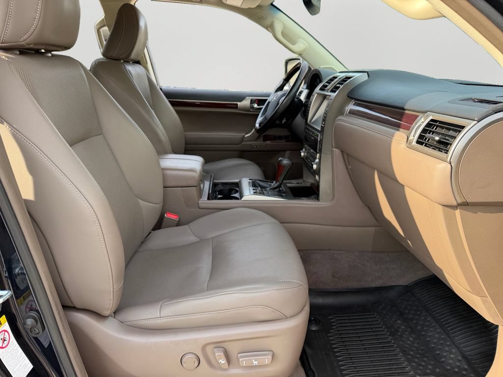 Used 2019 Lexus GX 460 Premium AWD/4WD image 8