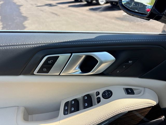 Used 2020 BMW X5 xDrive40i w/ Convenience Package AWD/4WD image 15