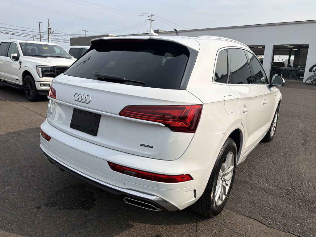 Used 2023 Audi Q5 2.0T Premium w/ Convenience Package AWD/4WD image 5