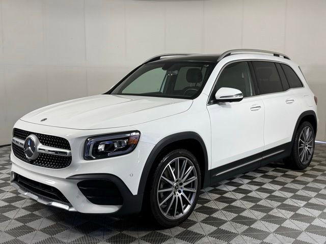 Used 2021 Mercedes-Benz GLB 250 image 3