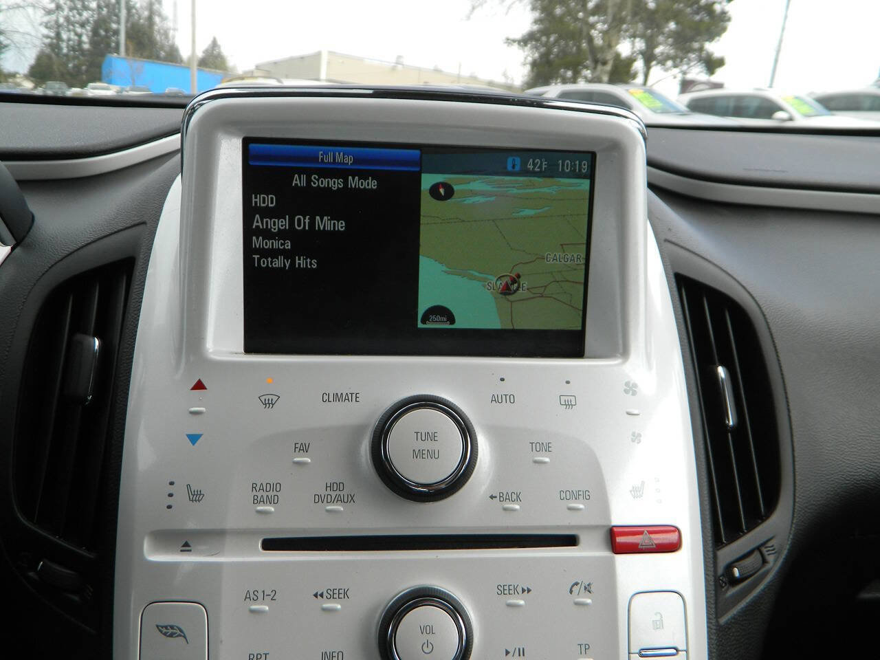 Used 2012 Chevrolet Volt Premium w/ Premium Trim Package image 19