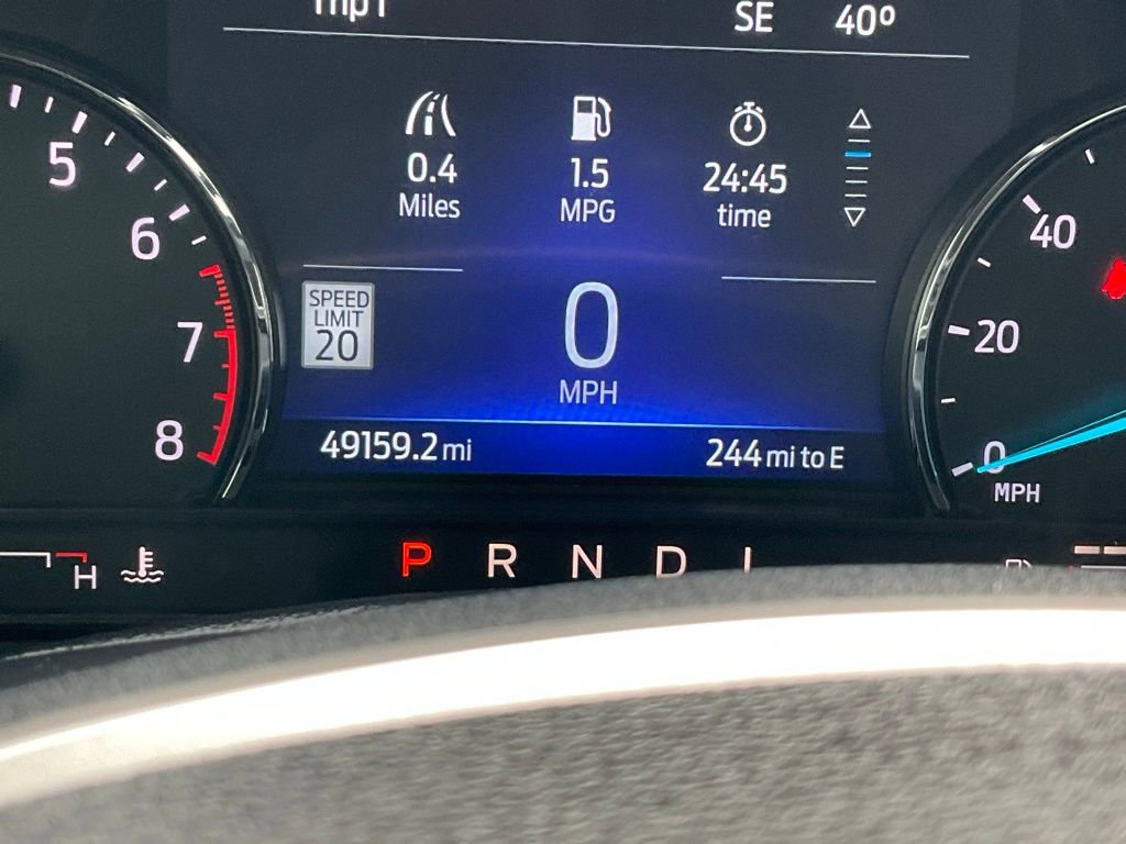 Certified 2022 Ford Explorer XLT w/ Equipment Group 202A image 4