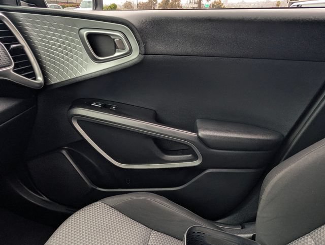 Used 2022 Kia Soul LX w/ Paint Protection Package FWD image 22