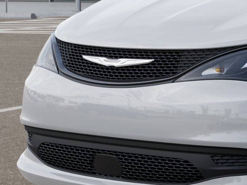 New 2026 Chrysler Voyager LX FWD image 11