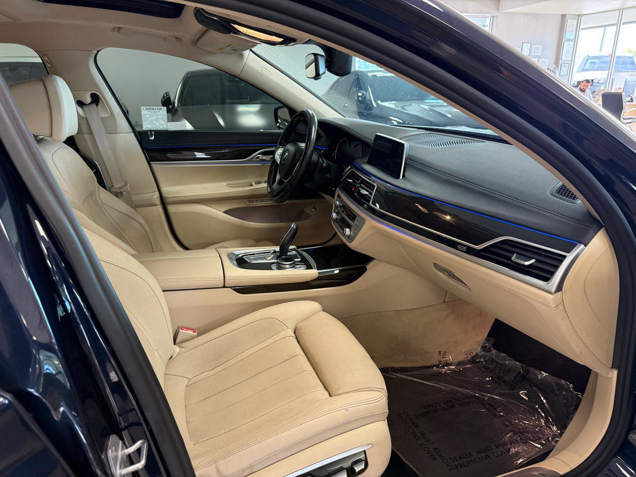 Used 2016 BMW 740i image 23