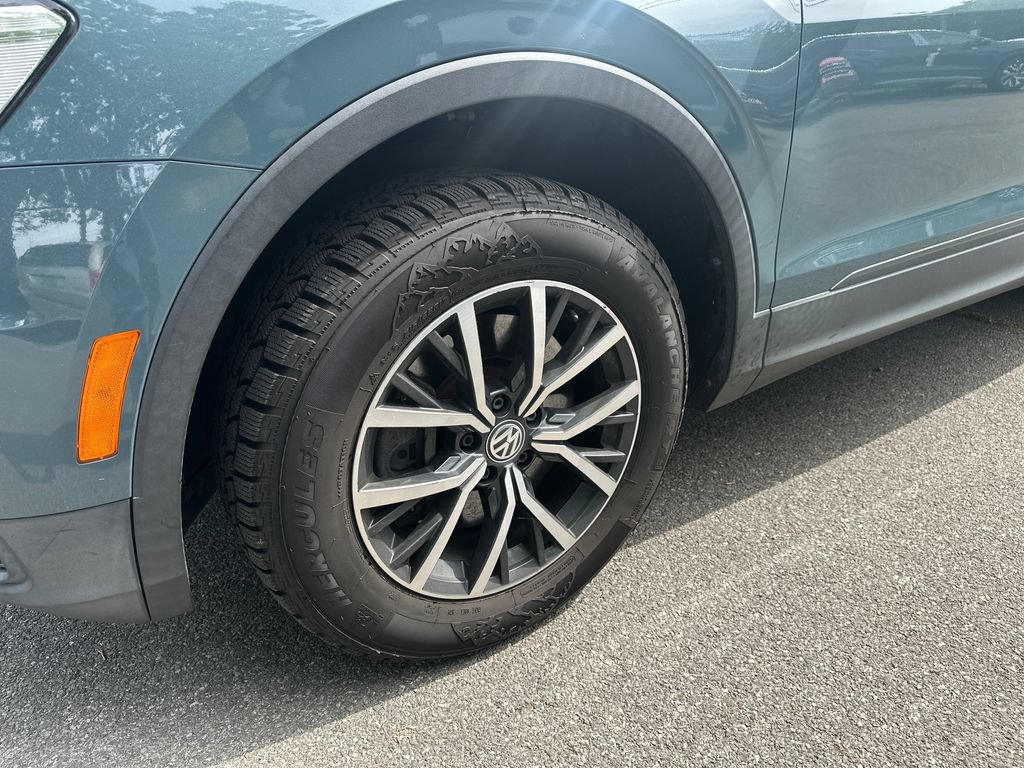 Used 2019 Volkswagen Tiguan SE w/ Panoramic Sunroof Package FWD image 7