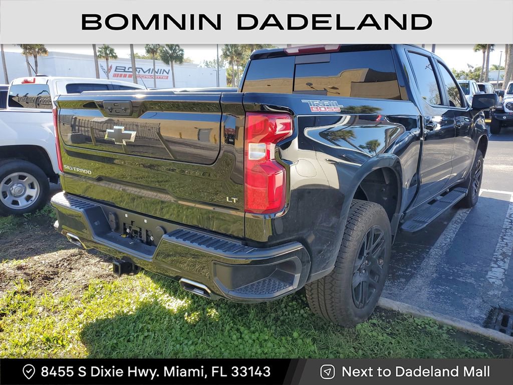 Used 2025 Chevrolet Silverado 1500 LT Trail Boss w/ Convenience Package II image 10