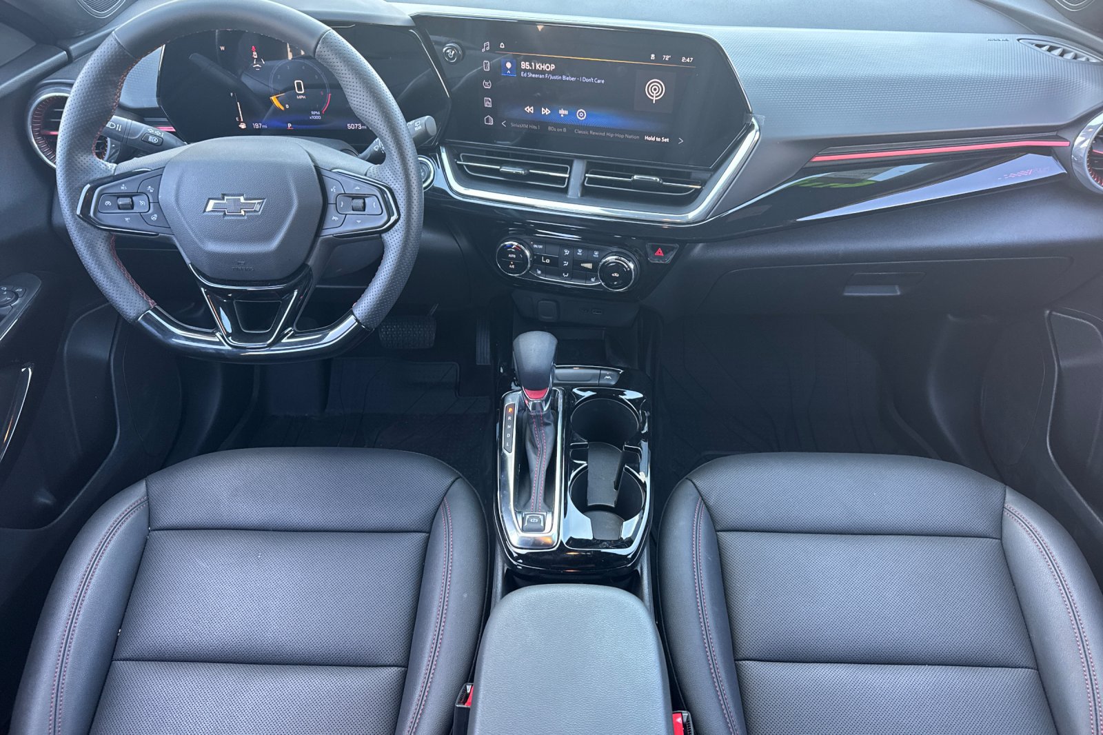 Used 2026 Chevrolet Trax RS w/ Sunroof Package FWD image 15