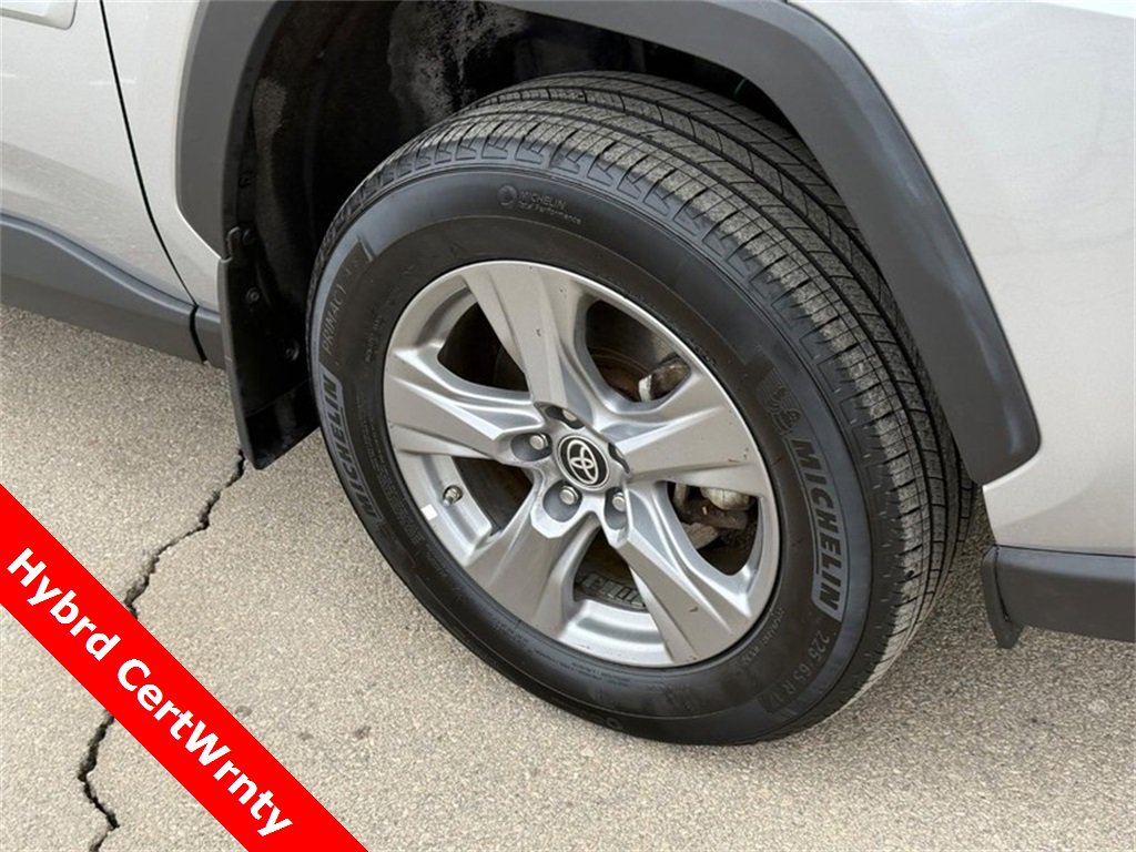 Used 2024 Toyota RAV4 LE image 10