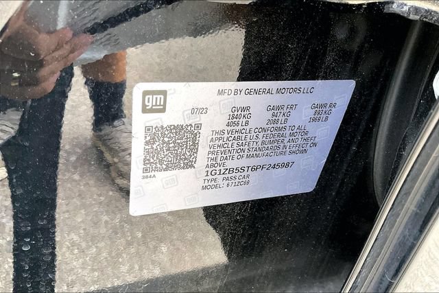 Used 2023 Chevrolet Malibu LS FWD image 14