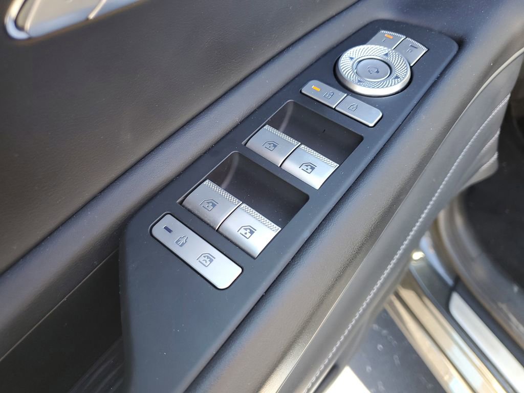 Used 2025 Genesis GV80 2.5T image 26