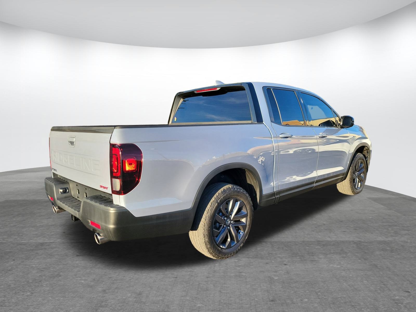 Used 2024 Honda Ridgeline Sport image 19