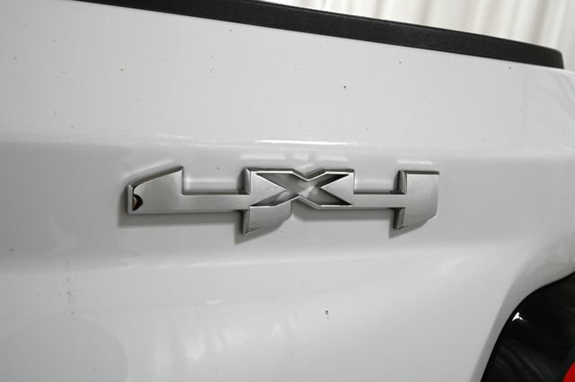 Used 2024 GMC Canyon Elevation w/ Elevation Premium Package AWD/4WD image 21