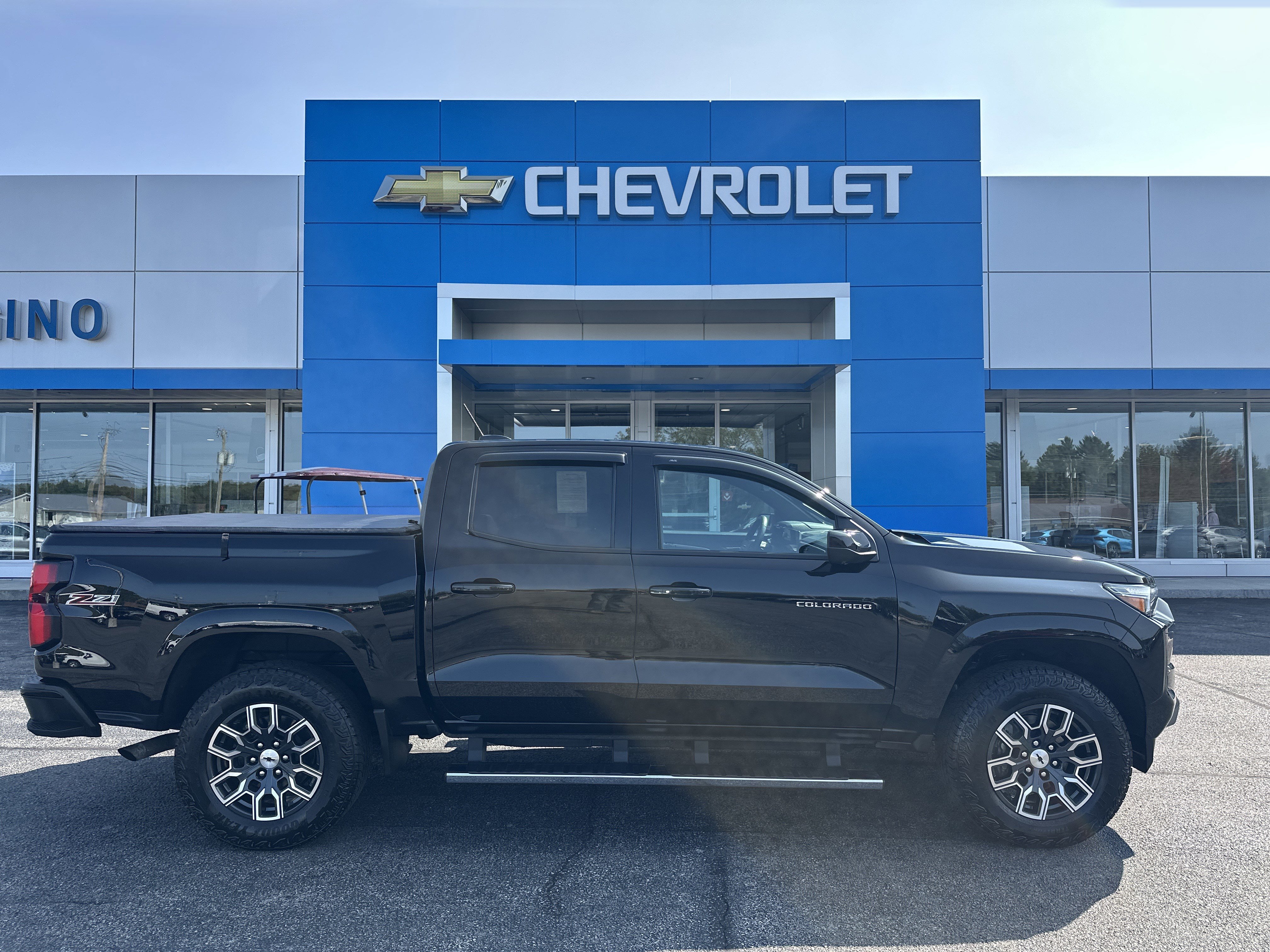 Certified 2024 Chevrolet Colorado Z71 w/ Z71 Convenience Package 2