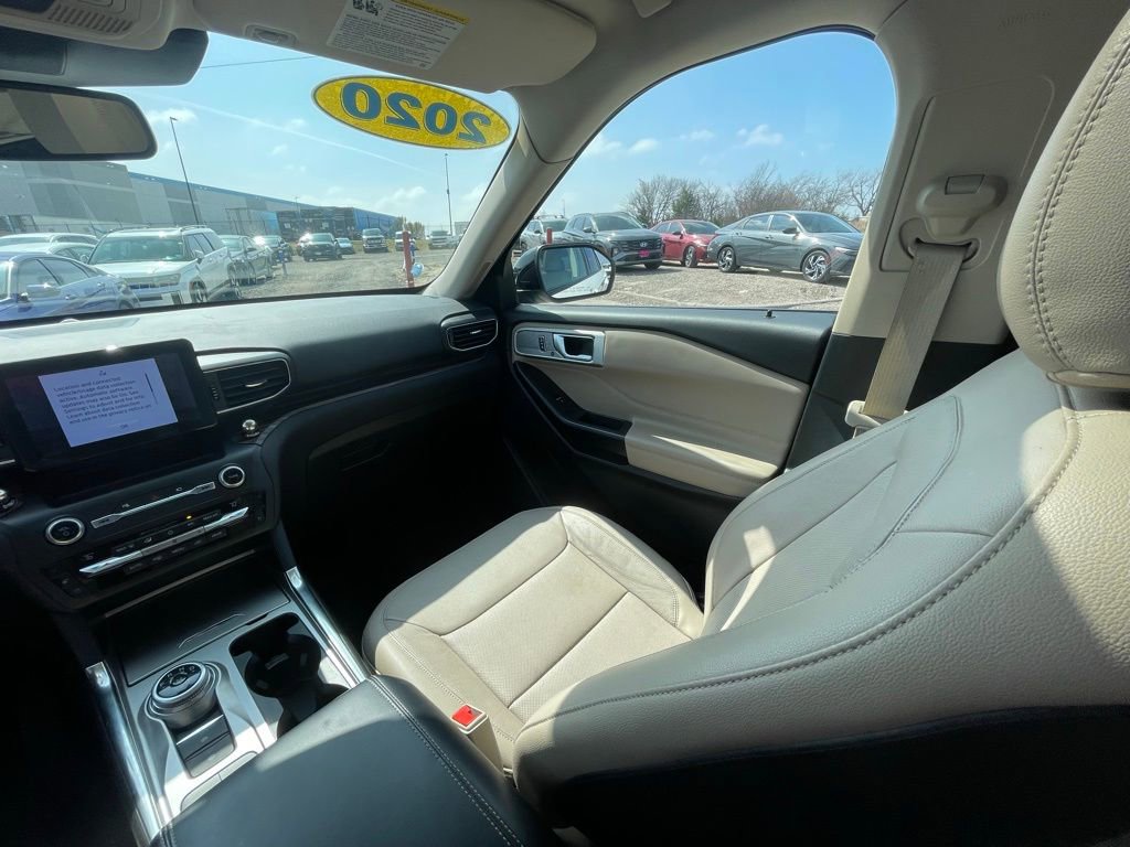 Used 2020 Ford Explorer Limited w/ Class III Trailer Tow Package image 24