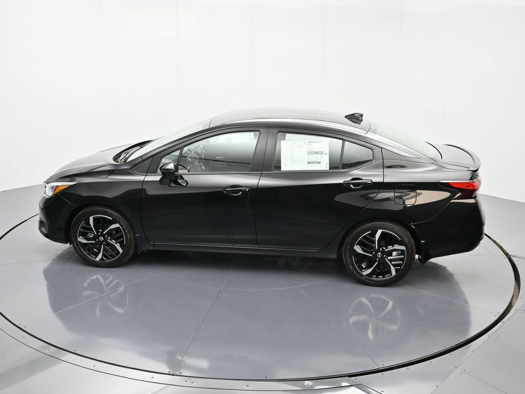 New 2025 Nissan Versa SR w/ Trunk Package FWD image 35