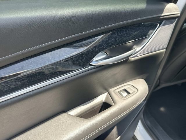 Certified 2022 Cadillac XT5 Premium Luxury w/ Technology Package FWD image 14
