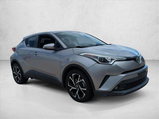 Used 2018 Toyota C-HR XLE FWD image 3
