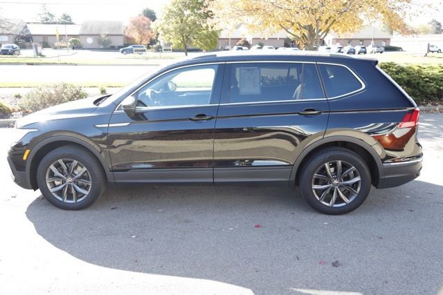 Used 2022 Volkswagen Tiguan SE image 8