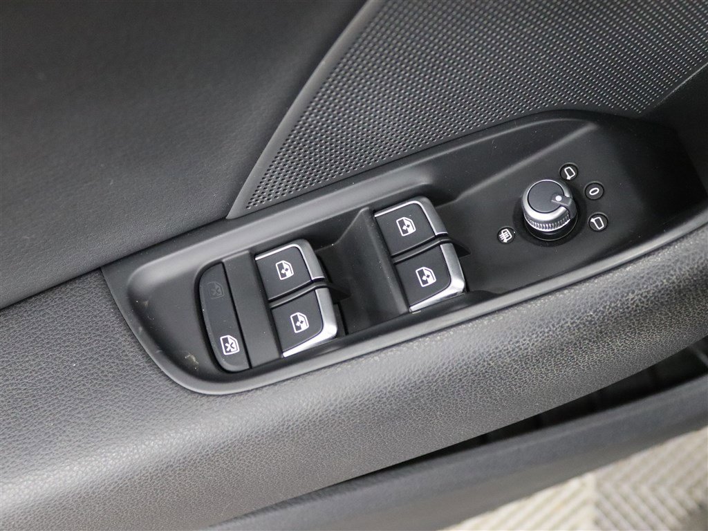 Used 2017 Audi S3 Premium Plus w/ Technology Package image 39