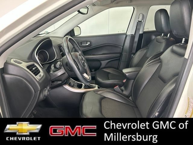 Used 2019 Jeep Compass Latitude w/ Cold Weather Group AWD/4WD image 14