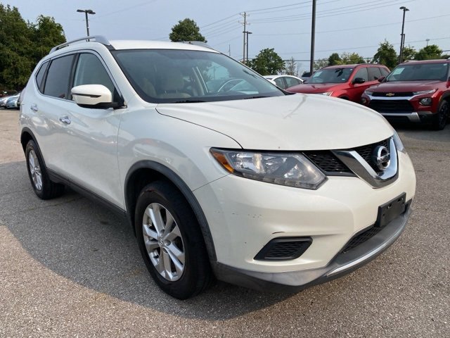 Used 2016 Nissan Rogue SV