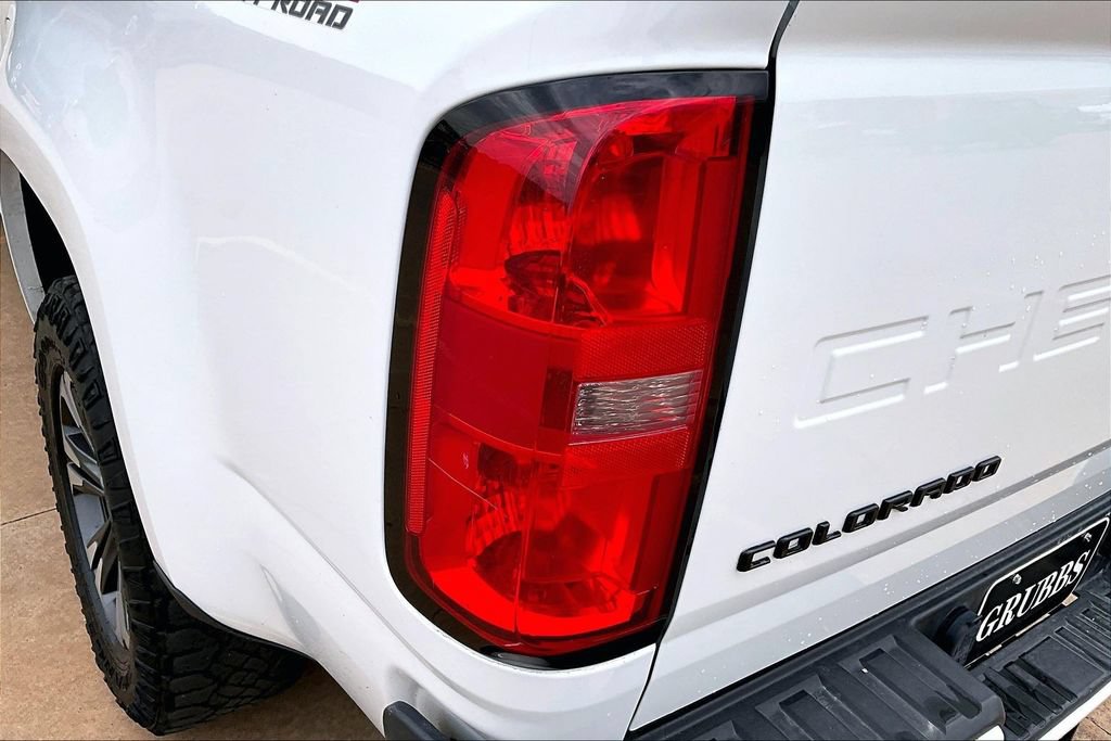 Used 2022 Chevrolet Colorado Z71 AWD/4WD image 35