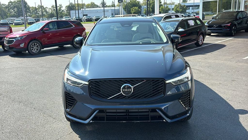 New 2026 Volvo XC60 T8 Ultra w/ Protection Package Premier AWD/4WD image 4