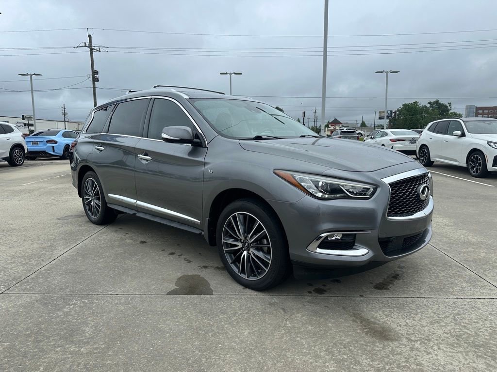 Used 2020 INFINITI QX60 Luxe w/ Sensory Package AWD/4WD image 3