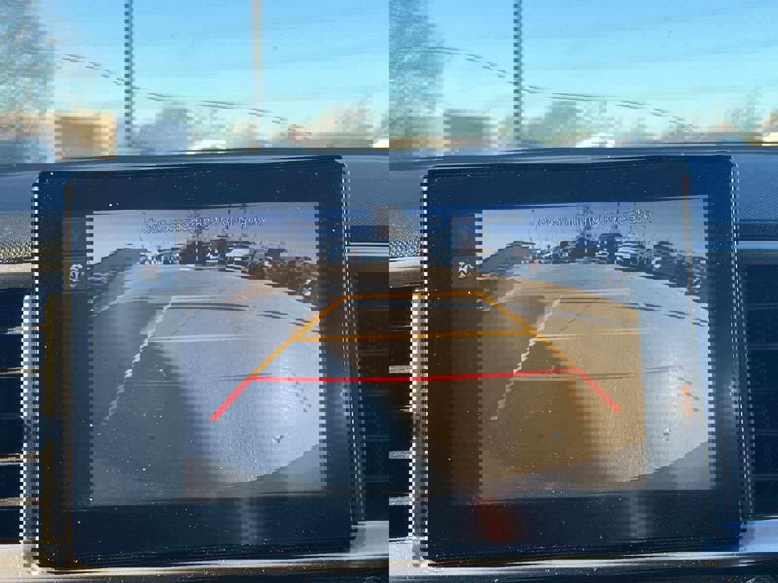 Certified 2025 Hyundai Venue SEL image 31