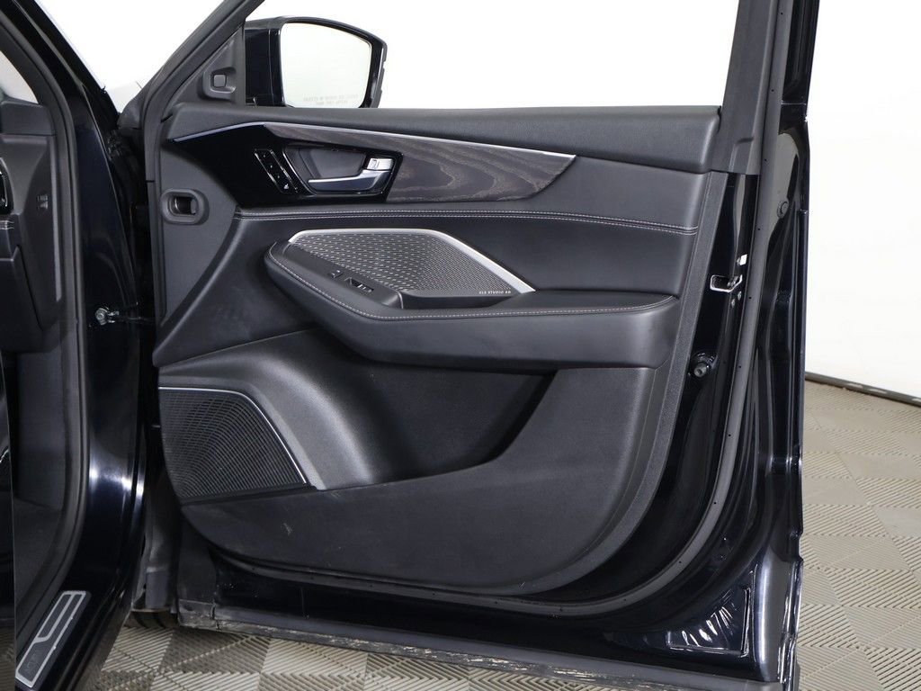 Used 2023 Acura MDX SH-AWD w/ Advance Package image 31