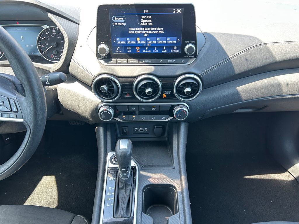 Used 2024 Nissan Sentra SV FWD image 11