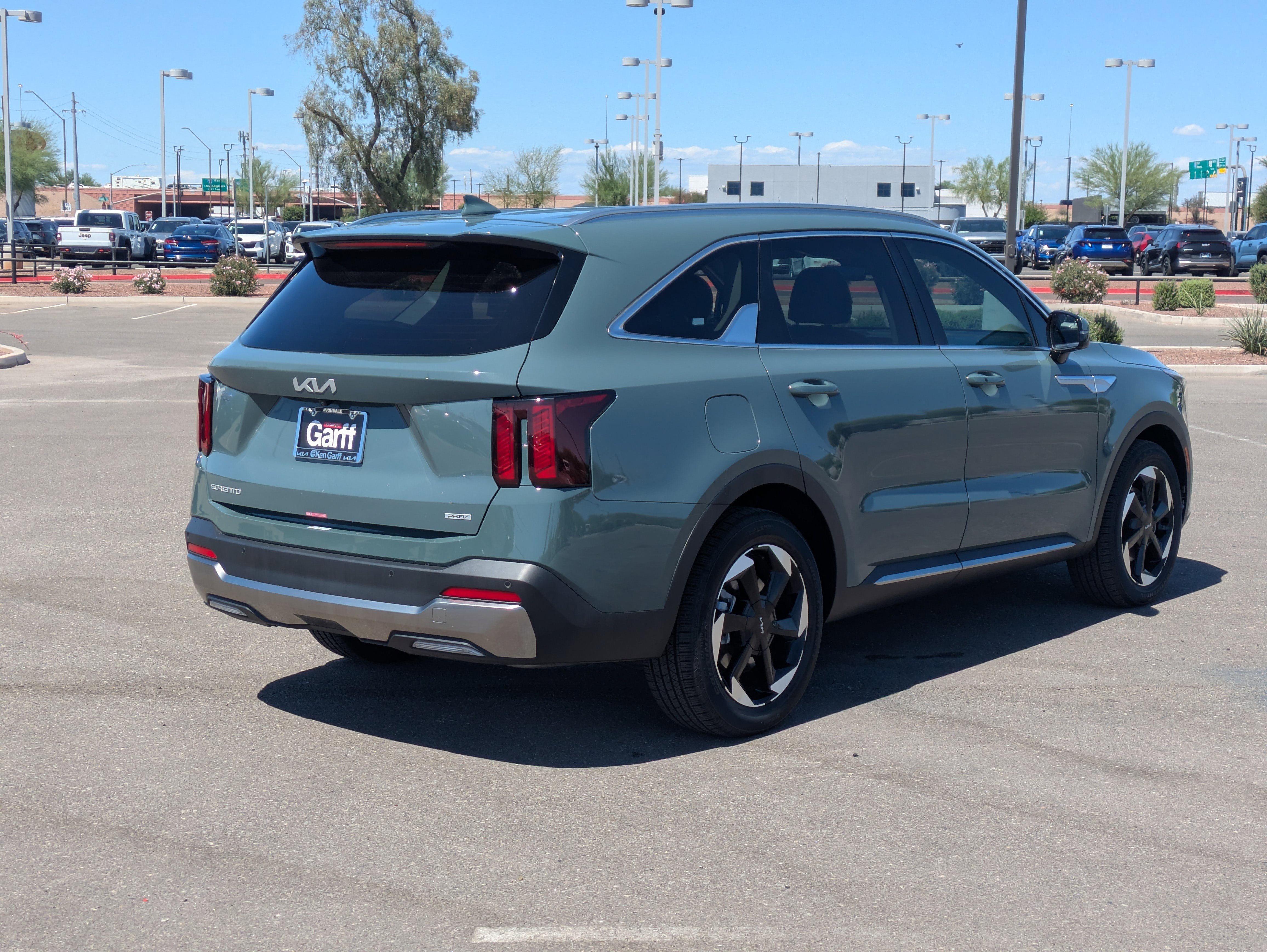 Certified 2025 Kia Sorento EX AWD/4WD image 5