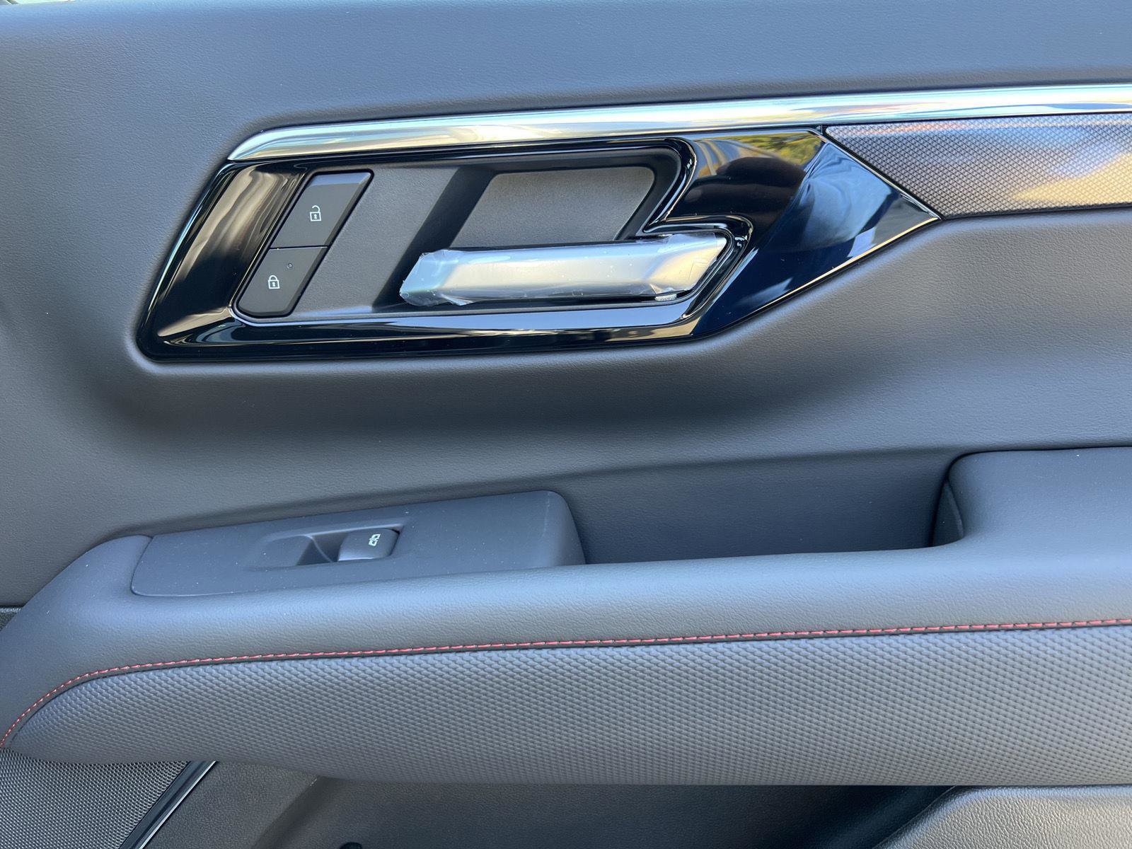 New 2026 Chevrolet Suburban RST w/ Comfort Package image 28