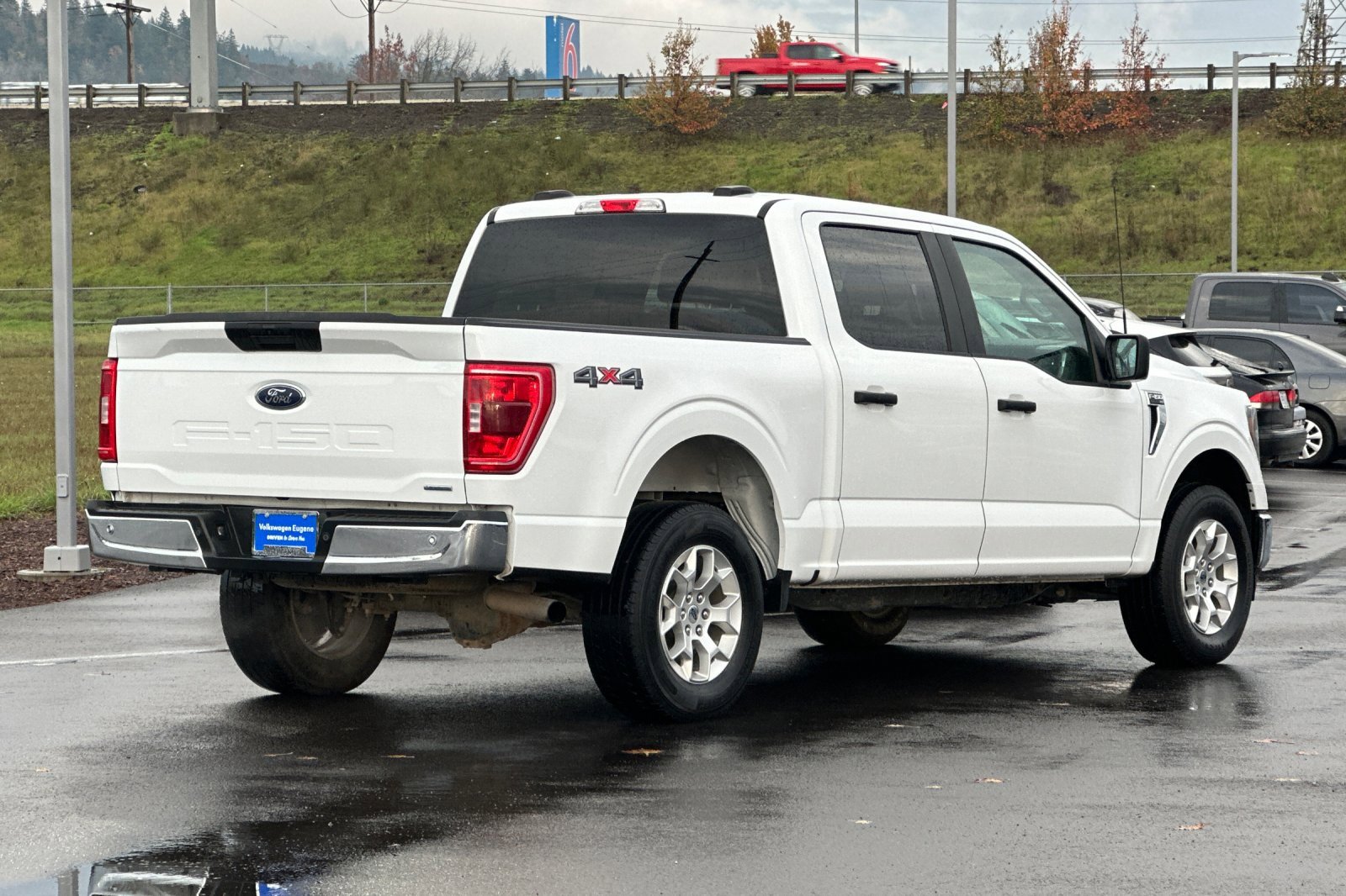 Used 2023 Ford F150 XLT image 3