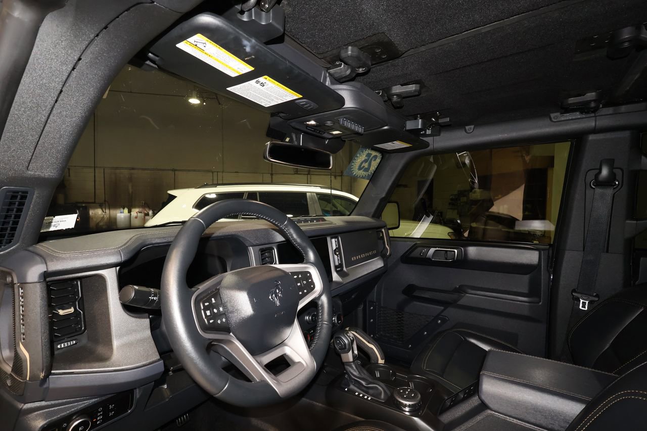 Used 2025 Ford Bronco Badlands AWD/4WD image 9