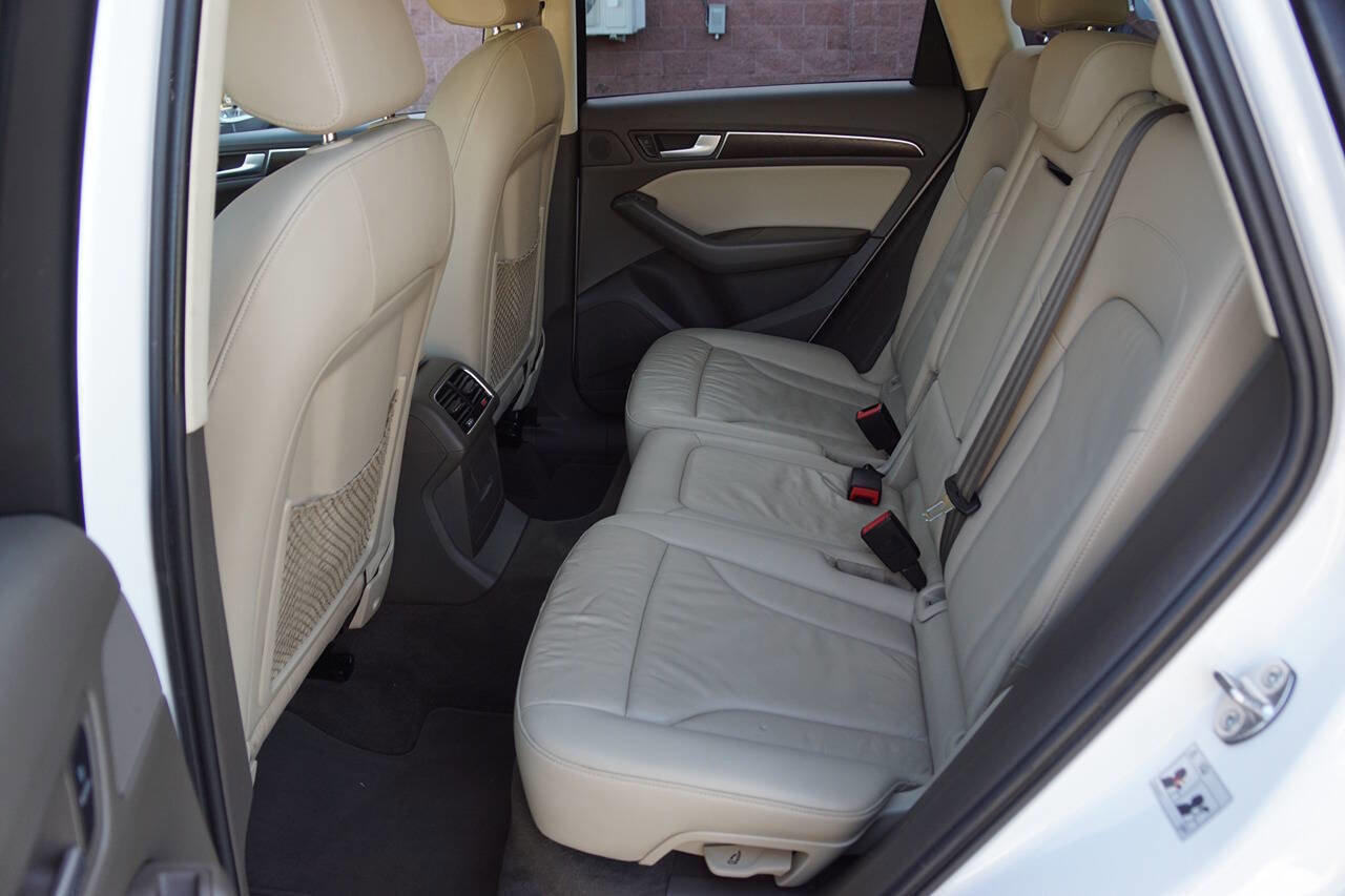 Used 2017 Audi Q5 2.0T Premium image 35