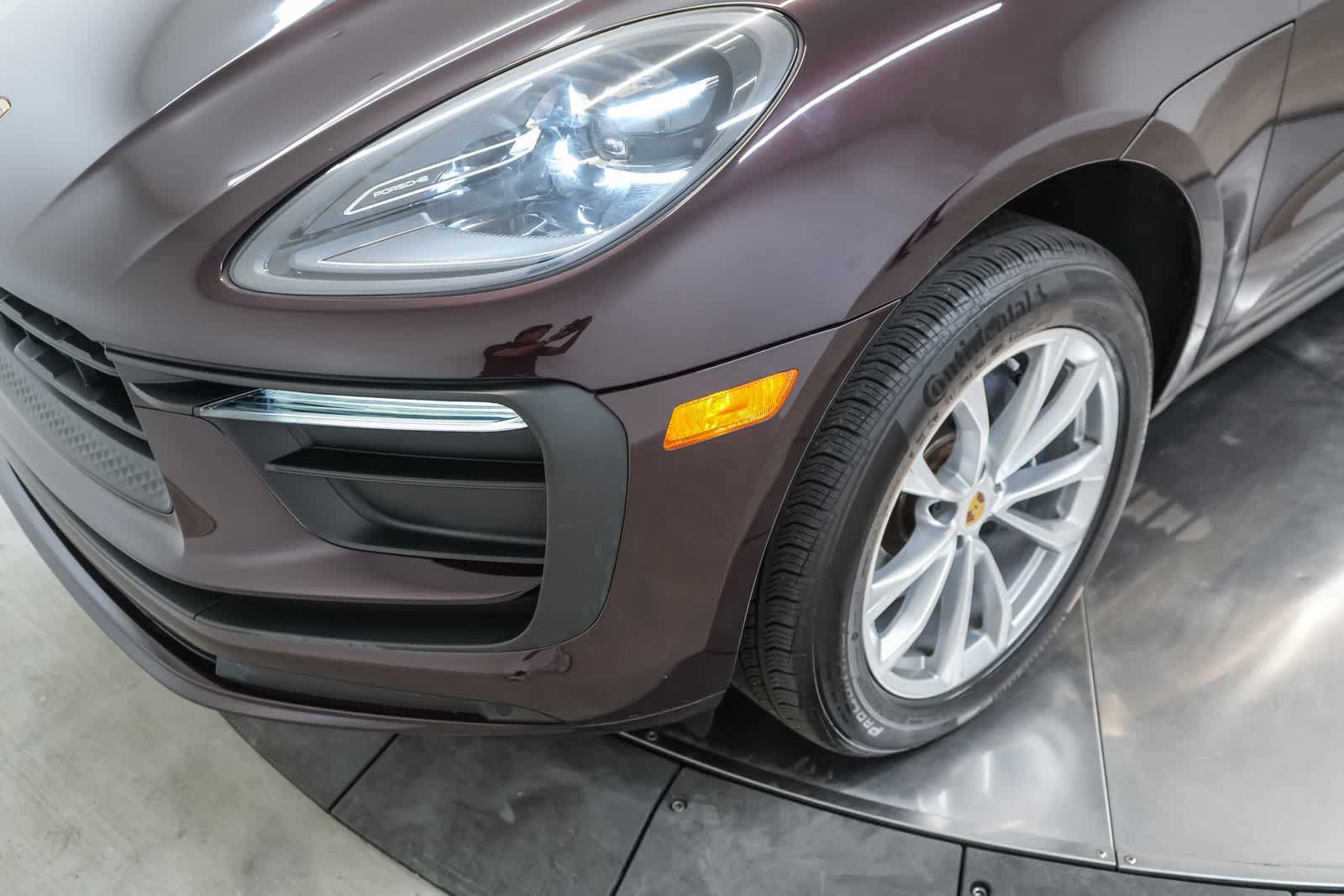 Certified 2024 Porsche Macan AWD/4WD image 16