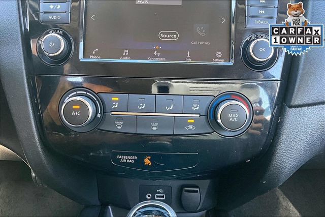 Used 2020 Nissan Rogue S w/ Special Edition Package FWD image 26