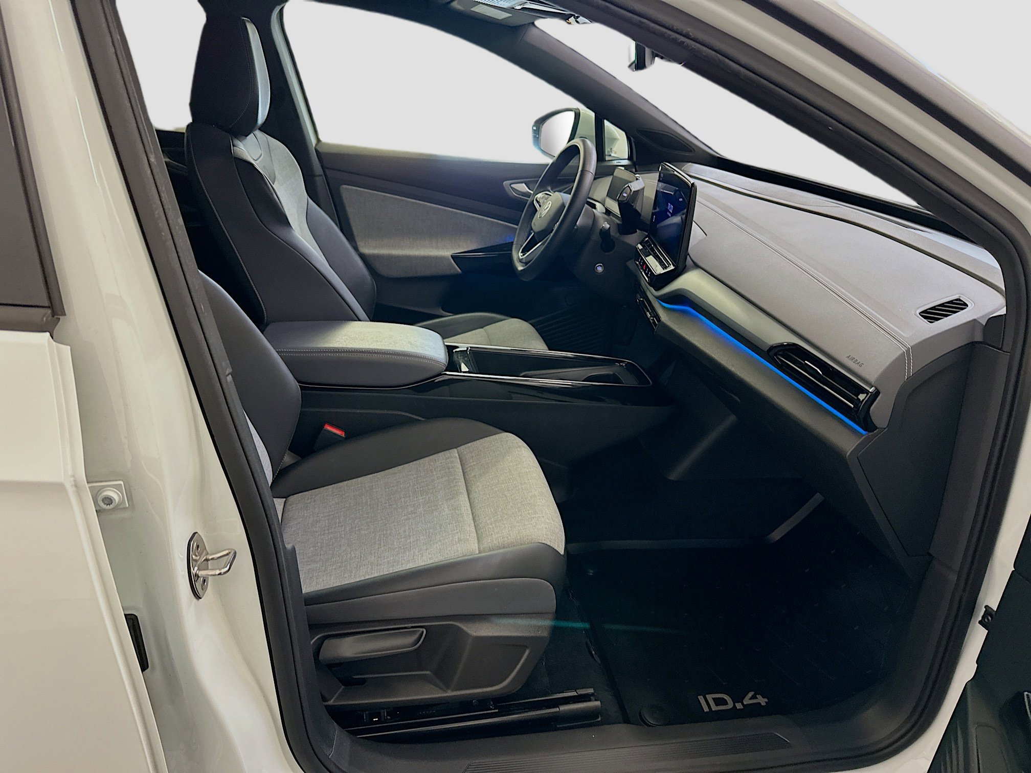 Used 2023 Volkswagen ID.4 Pro image 32
