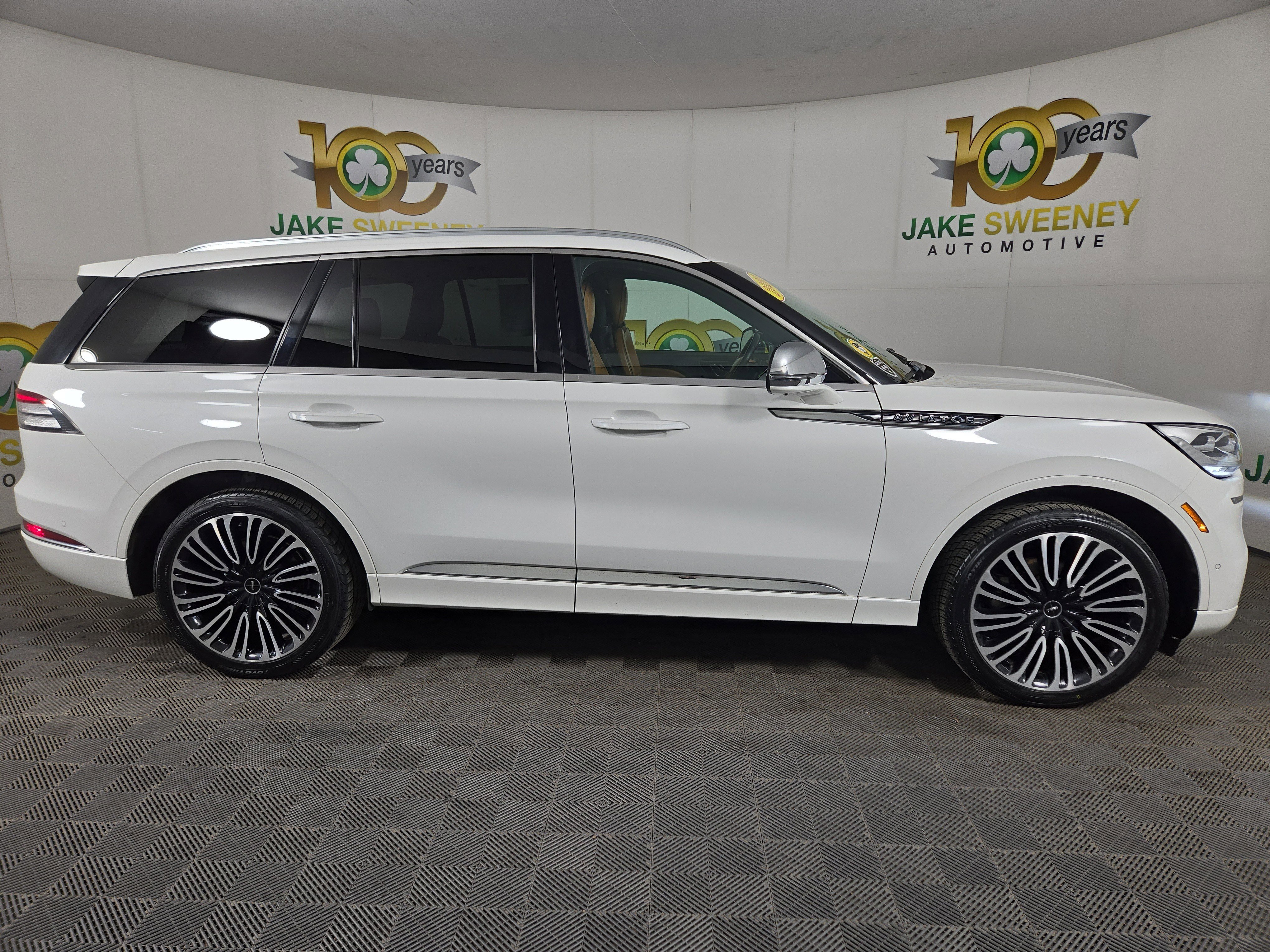 Used 2020 Lincoln Aviator Black Label image 10