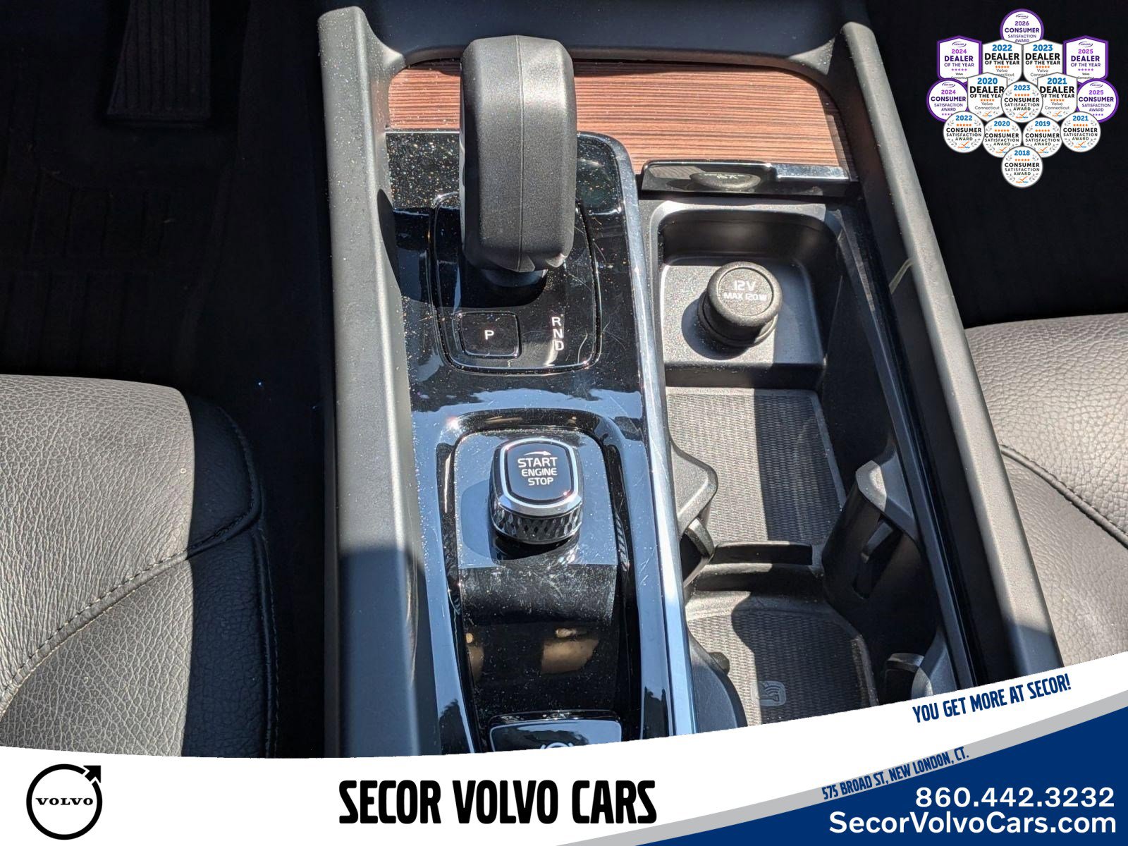 Used 2023 Volvo XC60 B5 Plus w/ Climate Package AWD/4WD image 17