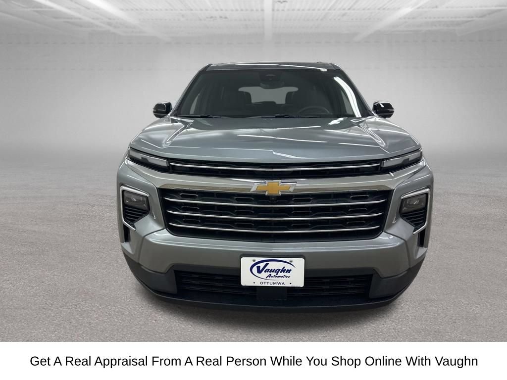 New 2026 Chevrolet Traverse LT w/ Driver Confidence Package AWD/4WD image 3