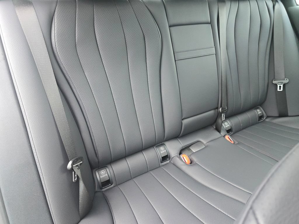 New 2027 Mercedes-Benz E 450 4MATIC Sedan image 20